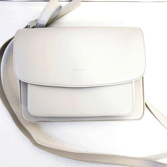 Pixie Mood Zoe Crossbody Bag Adjustable Strap Cloud Gray Vegan Leather - Picture 14 of 14